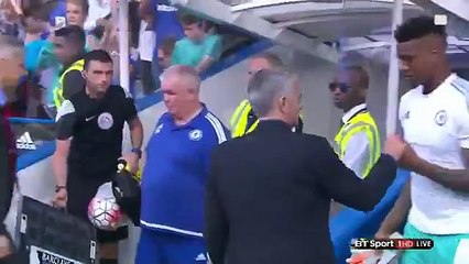 Jose Mourinho hugs John Terry substitute Chelsea