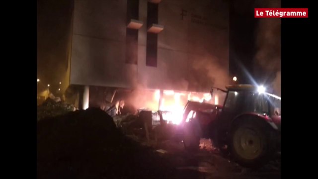 Morlaix. Centre des impôts incendié : vers un procès d'ici fin 2016 ?