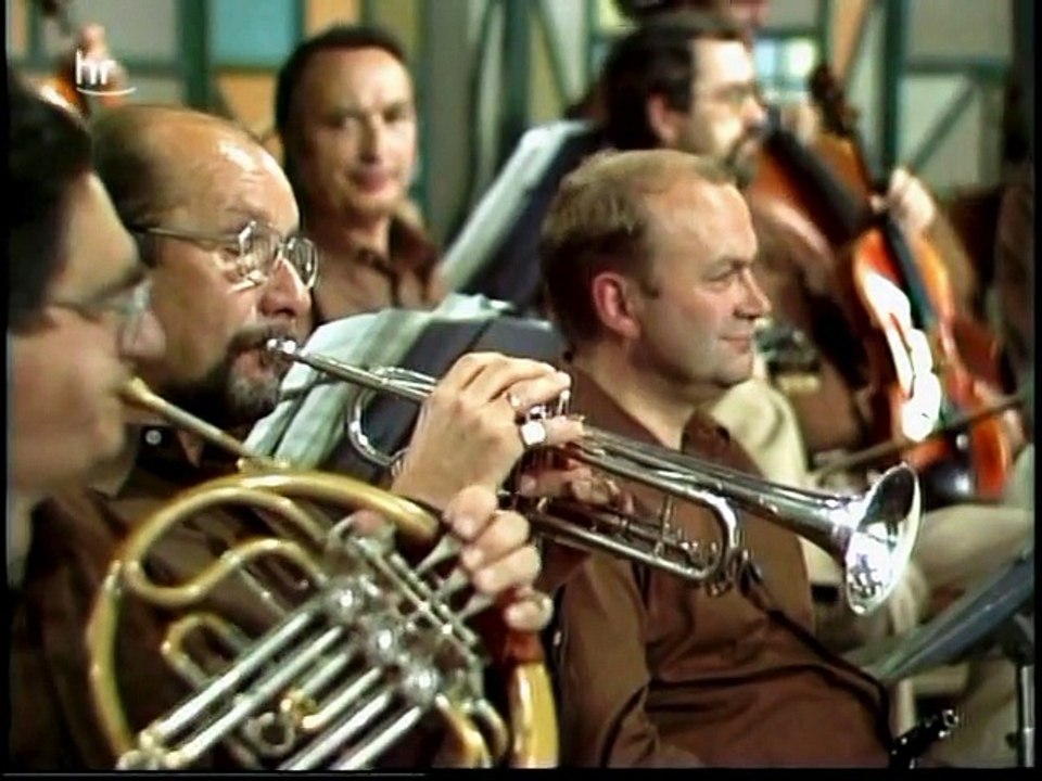 (1981) Mireille Mathieu Zum Blauen Bock Medley