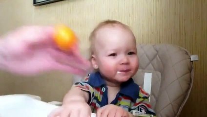 Хороший способ накормить ребенка!