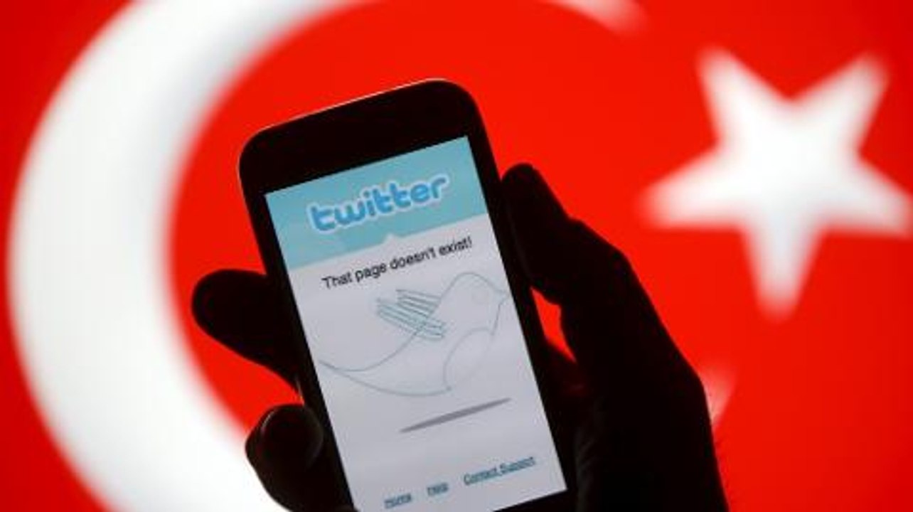 Inside Turkey's media battleground - Listening Post (Full)