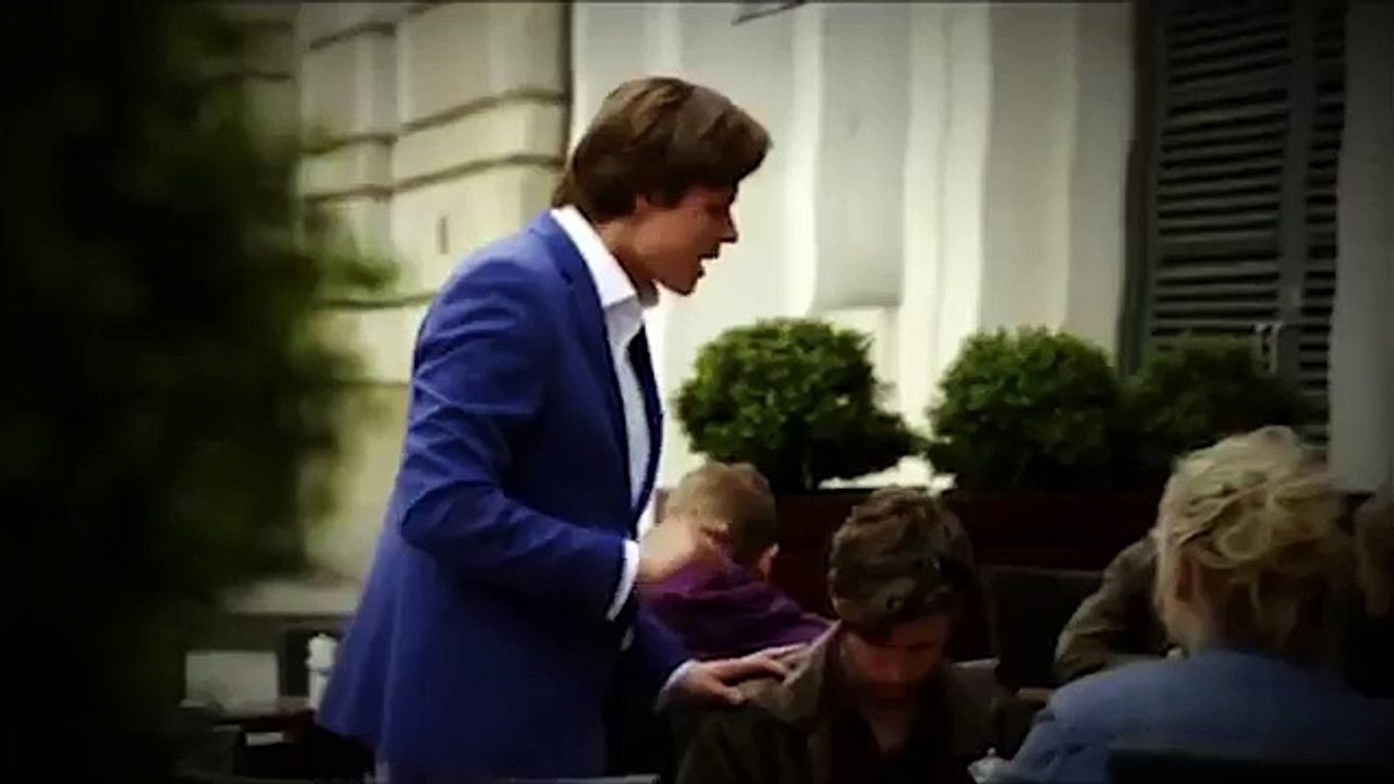 Boyfriend busted after he's HYPNOTISED into slapping his head every time...