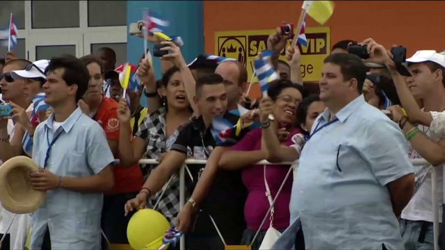 Pope Francis arrives at “José Martí” International Airport of La Habana (REPLAY) (2015-09-19 21:46:16 - 2015-09-19 23:39:27)