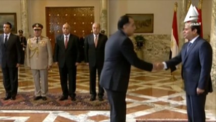 الحكومة المصرية الجديدة تؤدي اليمين
