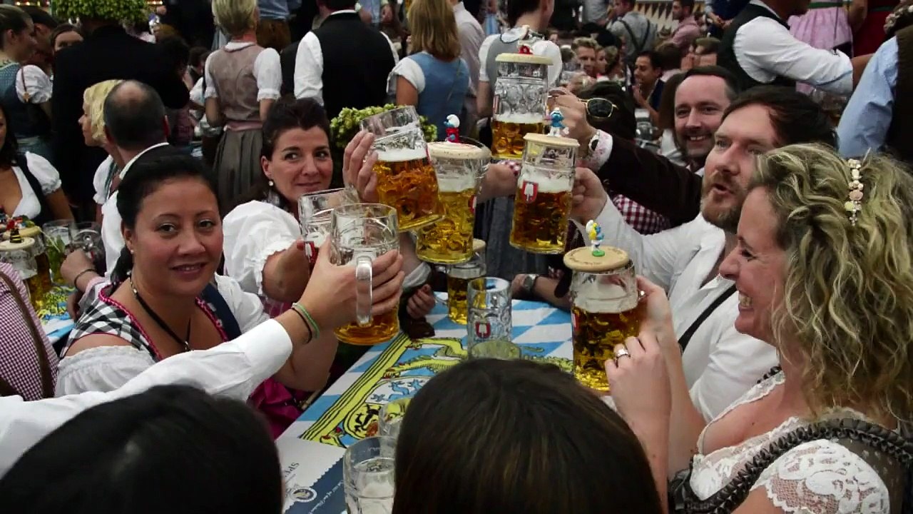 Bier, tracht, blasmusik: münchner oktoberfest ist eröffnet