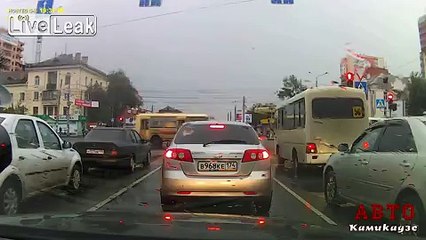 Drunk SUV ploughs through traffic...