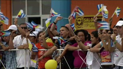 Festa na chegada do papa
