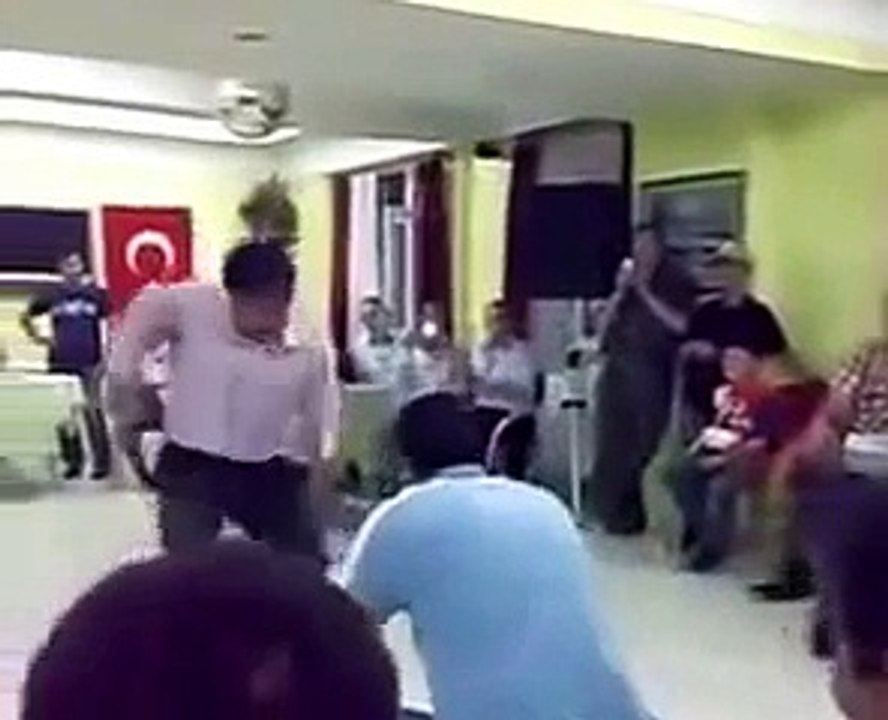 Düğün Dansı Muhteşem Gülmekten Öleceksiniz