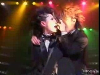 Dué le quartz - miyavi kiss sakito