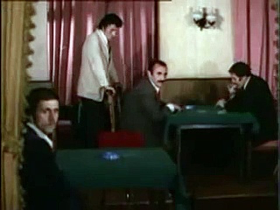 dinleyin ulan develer