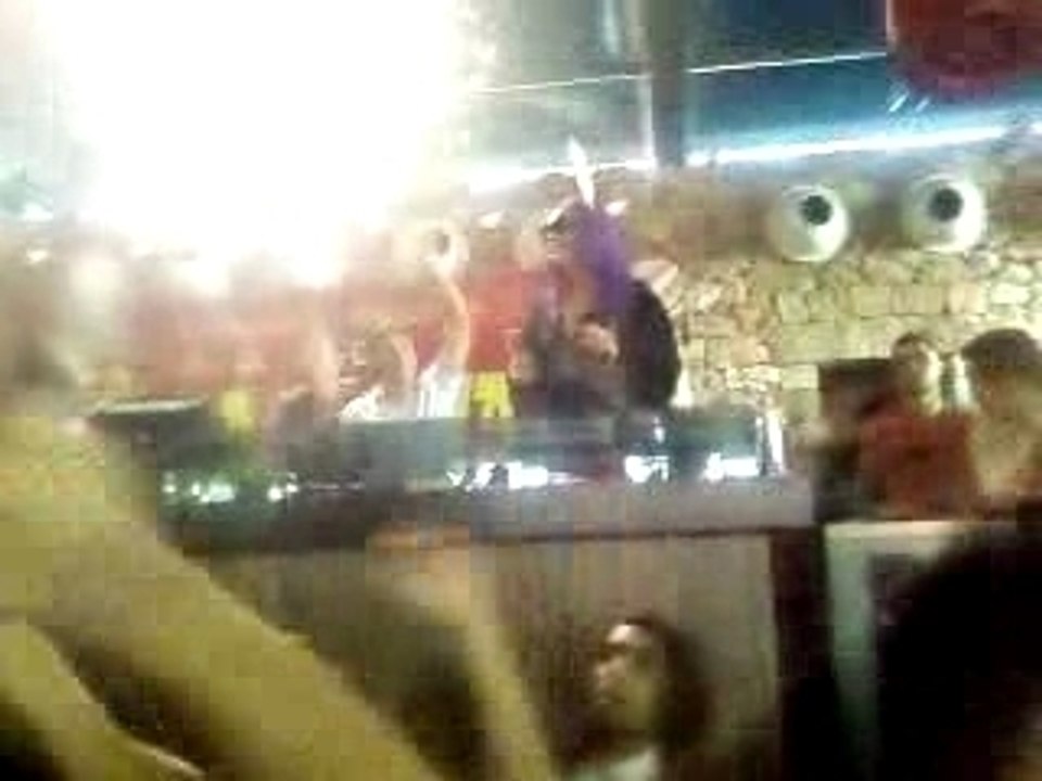 Moi troya sur mon podium lol  lol