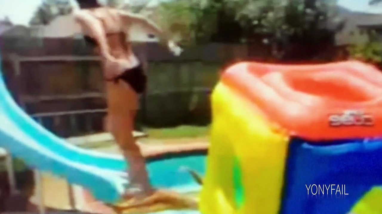 Videos de Risa - Saltos en la piscina