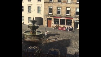 Une prêcheur de haine se fait taire à la manière écossaise