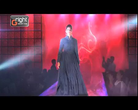 Sanam Saeed Gright Intel Tab