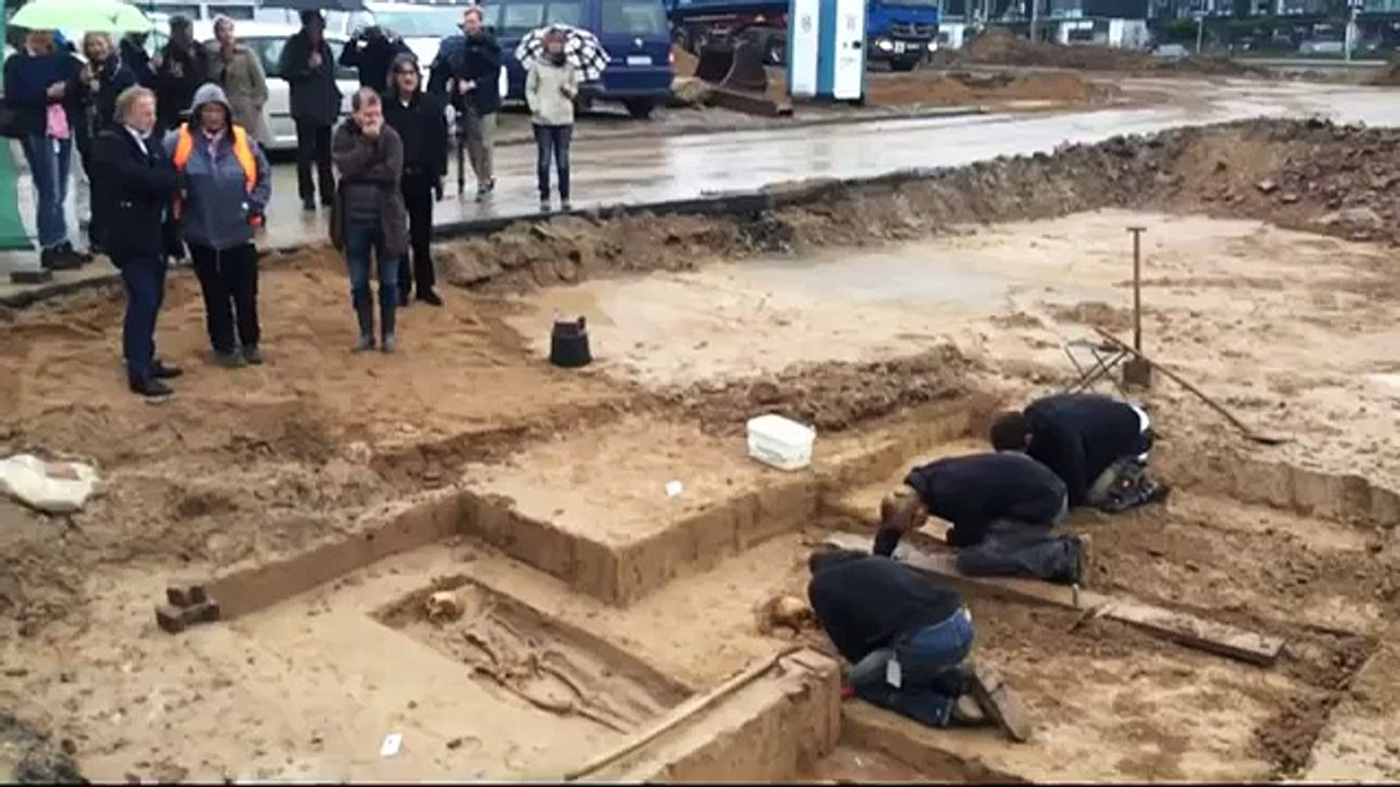 200 squelettes de soldats de Napoléon découverts