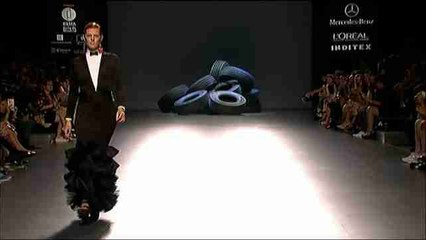 David Delfín abraza el folclore de Andalucía en su cita con Fashionweek Madrid