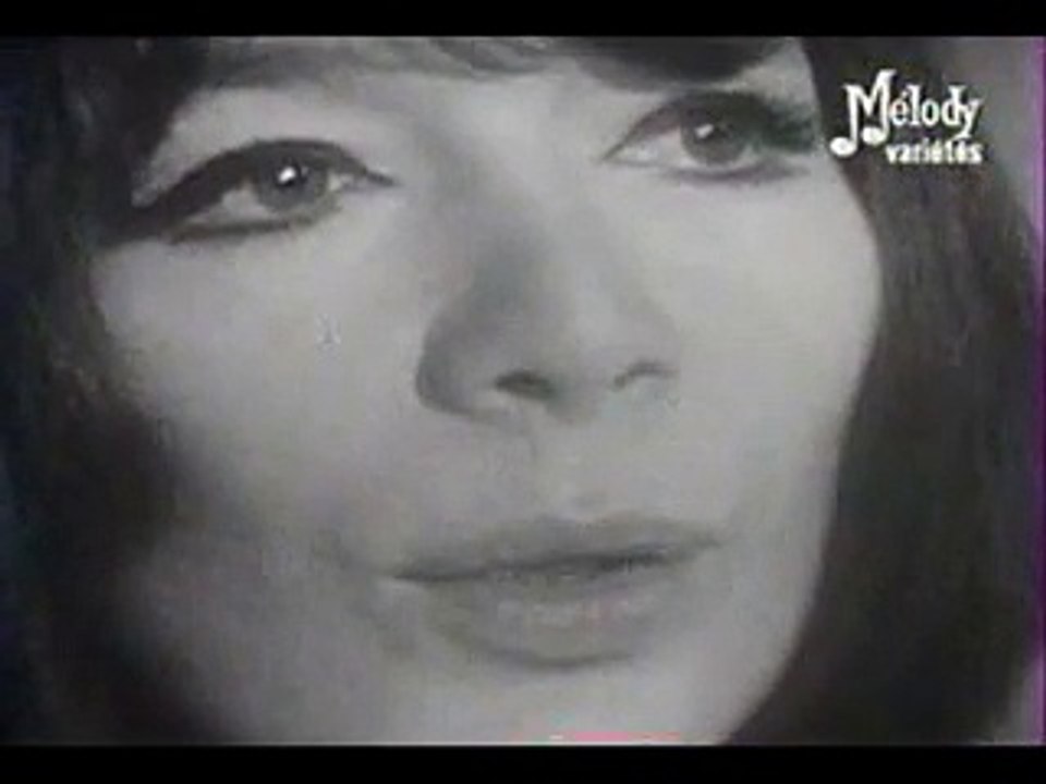 Déshabillez-Moi -Juliette Gréco