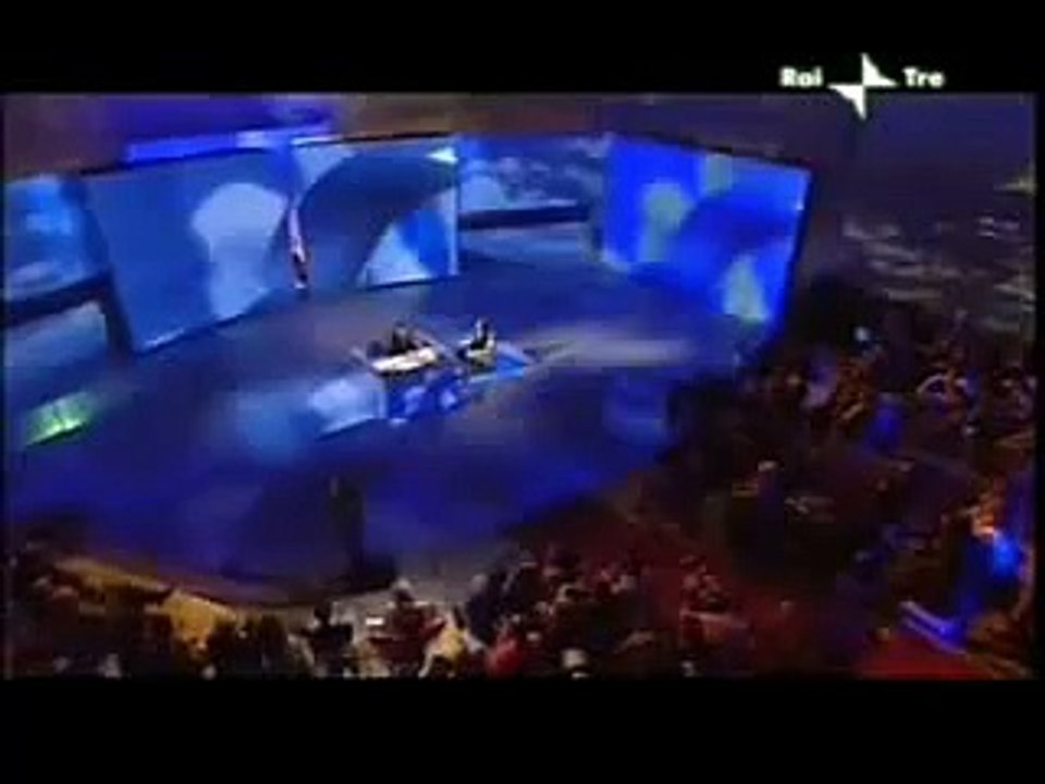 Carla Bruni-Sarkozy : ‘Notre voyage de noces dure encore’