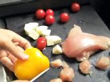 Tapas de brochettes poulet épices