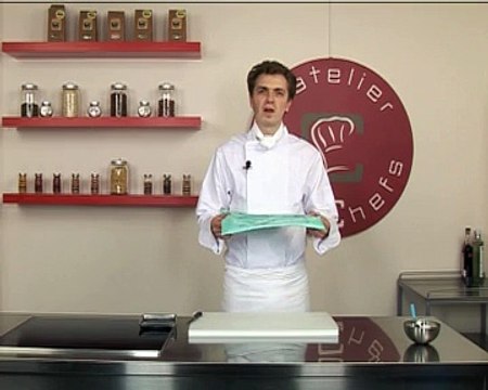 Plier des feuilles de brick