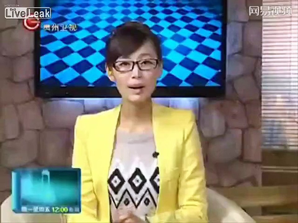 Un aquarium explose dans un centre commercial !