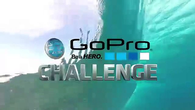 Quand le surfeur Kelly Slater croise un requin blanc