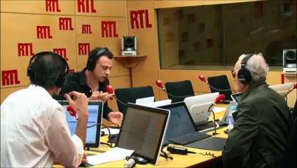 Charles Aznavour raconte sa rencontre avec Hollande