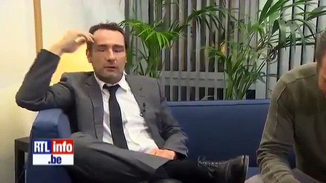 Le gros fou rire de Jean Dujardin et Gilles Lellouche en pleine interview