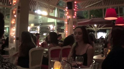 Που Να Βρω Μια Να Σου Μοιαζει