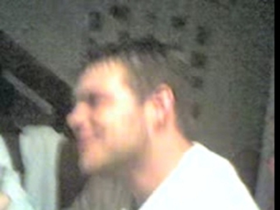 xavier fait des petits cris x)