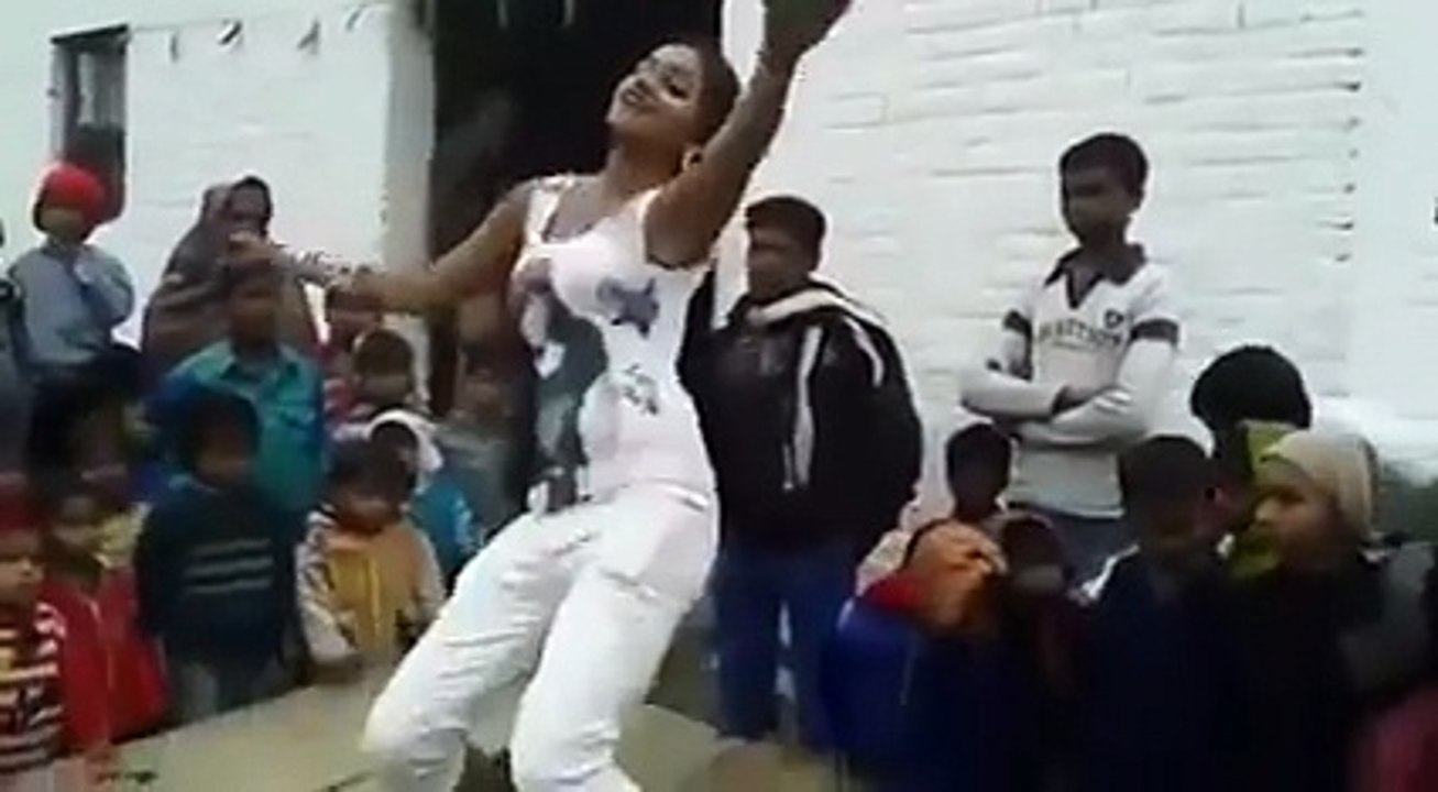Aye ga maza ab barsaat ka in mujra style nice baby