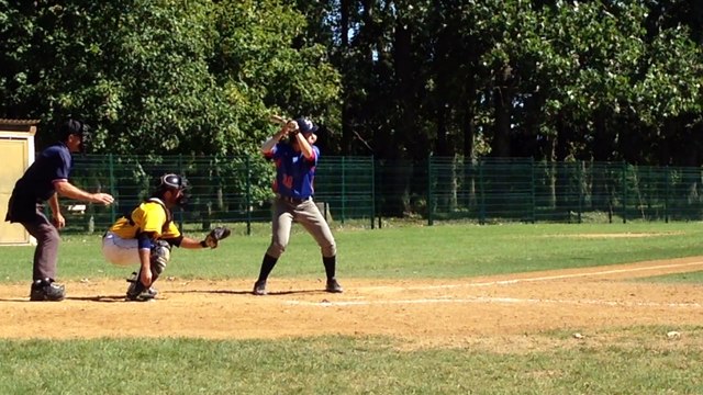 Melissa Mayeux walk off-sept2015