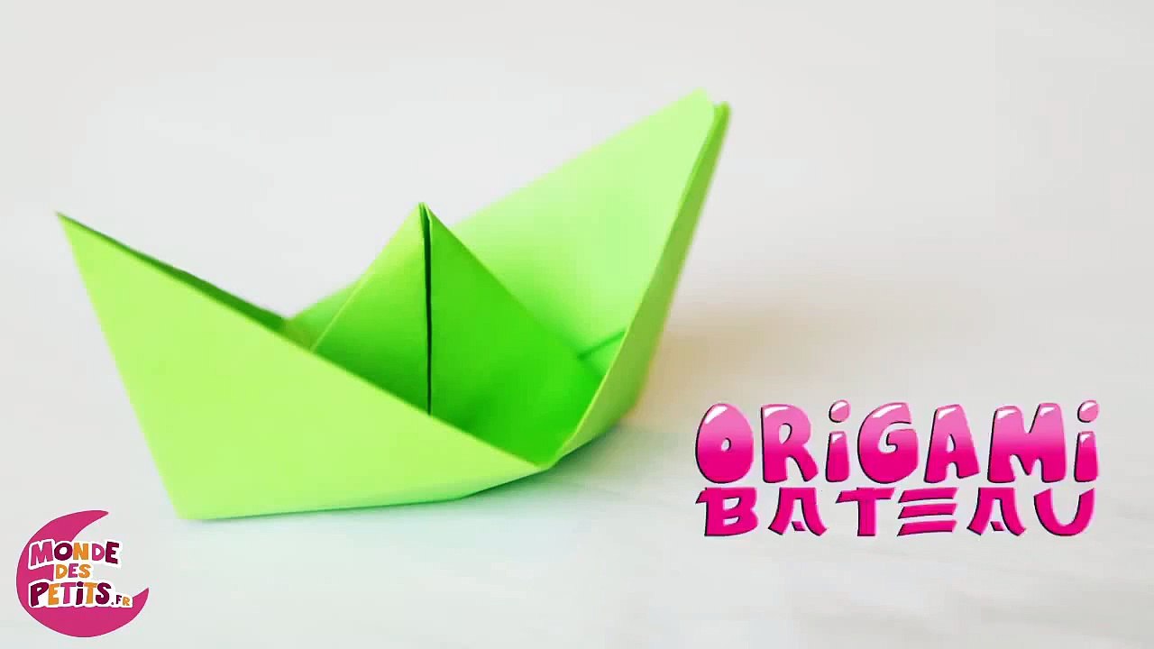 Origami - le petit bateau en papier plié