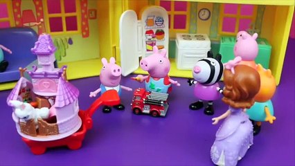 Peppa Pig & Sofia The First Play Date With Rabbit Ginger Make Play-Doh Carrots by DisneyCarToys