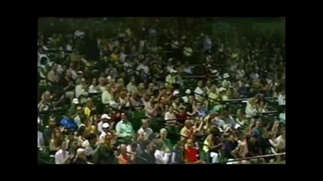 Roger Federer - 3 Almost Amazing Shots