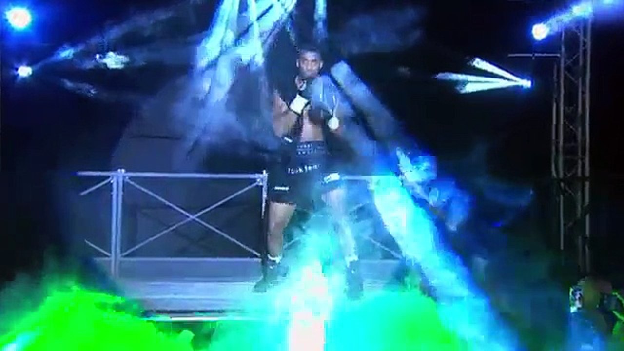 Anthony Joshua v Michael Sprott highlights