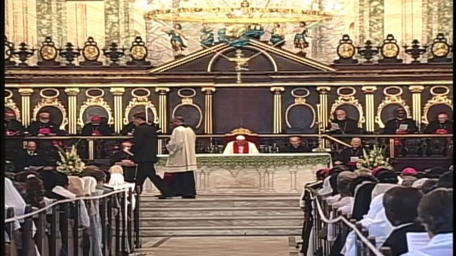 Pope visits Habana cathedral before a meeting with Cuban youth at cultural center (REPLAY) (2015-09-20 23:36:26 - 2015-09-21 01:26:19)