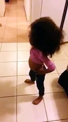 Twerking by 3 years old baby- funny vines 2015