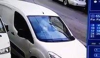 Un homme fait exploser sa voiture GPL en s'allumant une cigarette (Turquie)