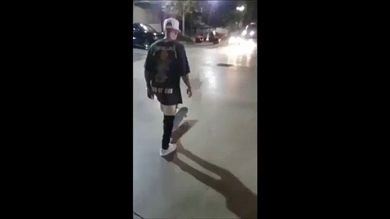 Justin Bieber skateboarding after HARD Summer Music Festival in Los Angeles - August 2, 2015