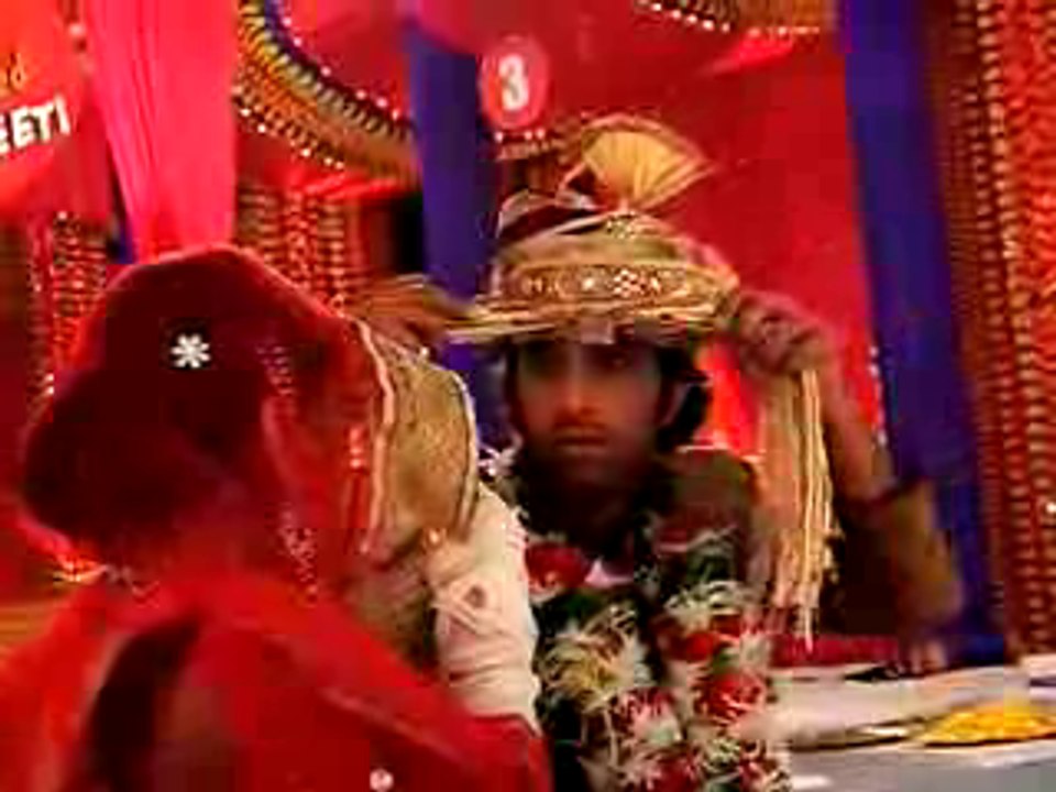 Yuvraj ki Shaadi mein Badal Gayi Dulhan - 21 september 2015 - Suhani Si Ek Ladki
