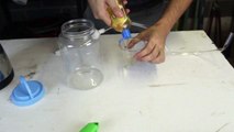 Comment faire des bulles de fumée avec un garçon et du savon vaisselle