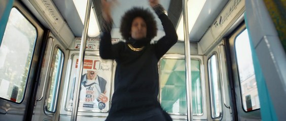 Les Twins et Jena Goldsack, nouvelles égéries d'Eleven Paris