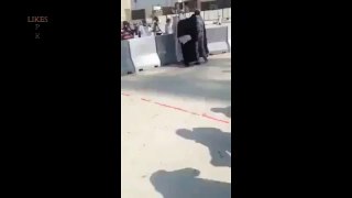 Shame full video Of Saudia Security Officer