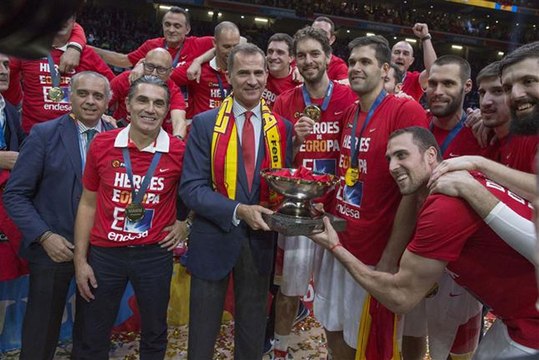 Eurobasket; El rey a los jugadores españoles: sois la leche