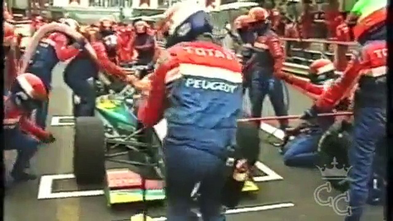Pit Stop Crash De L'Échec De La Compilation