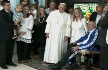 La rencontre entre le pape François et Fidel Castro, en 42 secondes