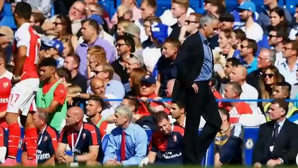 Chelsea - Arsenal derbisi yine gergin geçti