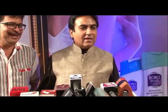 Dilip Joshi aka Jethalal at the red carpet of Zee Gold Awards 2014
