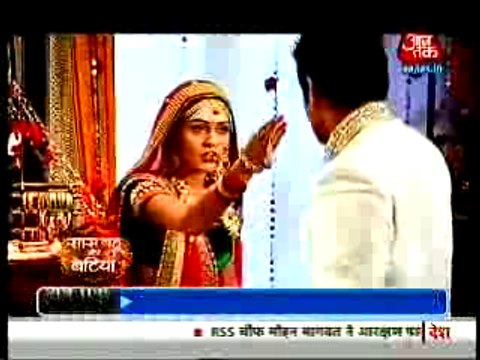 Suhag Raat mein Dharam Meera ki Izzat pe dala haat Meera ne diya mooh tod jawab - 21 september 2015 - Saath Nibhaana Saathiya